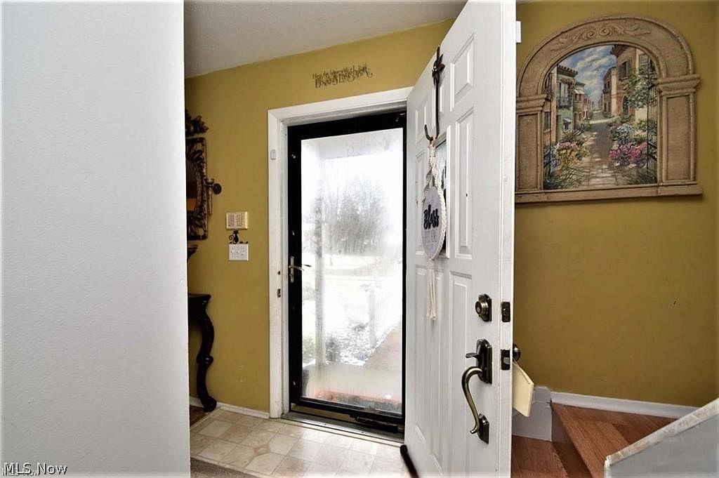 8154 Elaine Drive,North Royalton,OH,United States preview