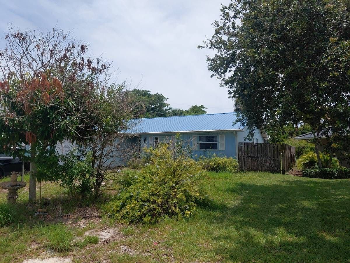 2077 Northeast 21st Terrace East,Jensen Beach,FL,United States preview
