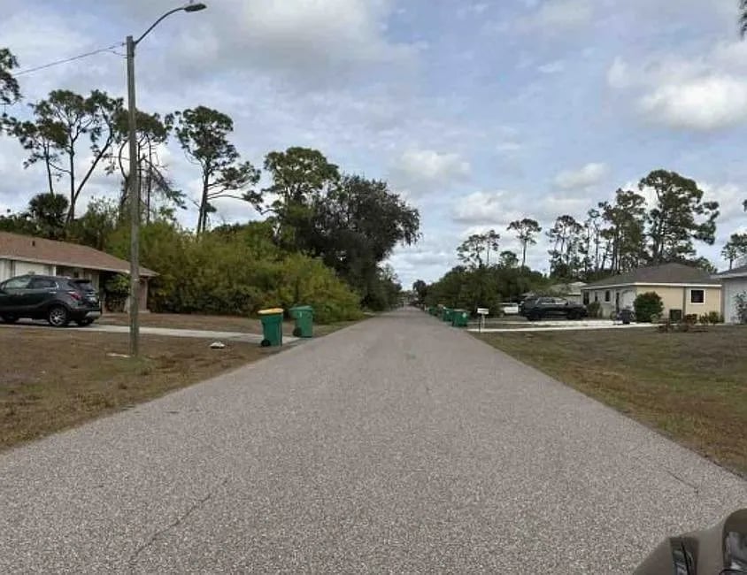 2458 Strawlawn Street,Port Charlotte,FL,United States preview