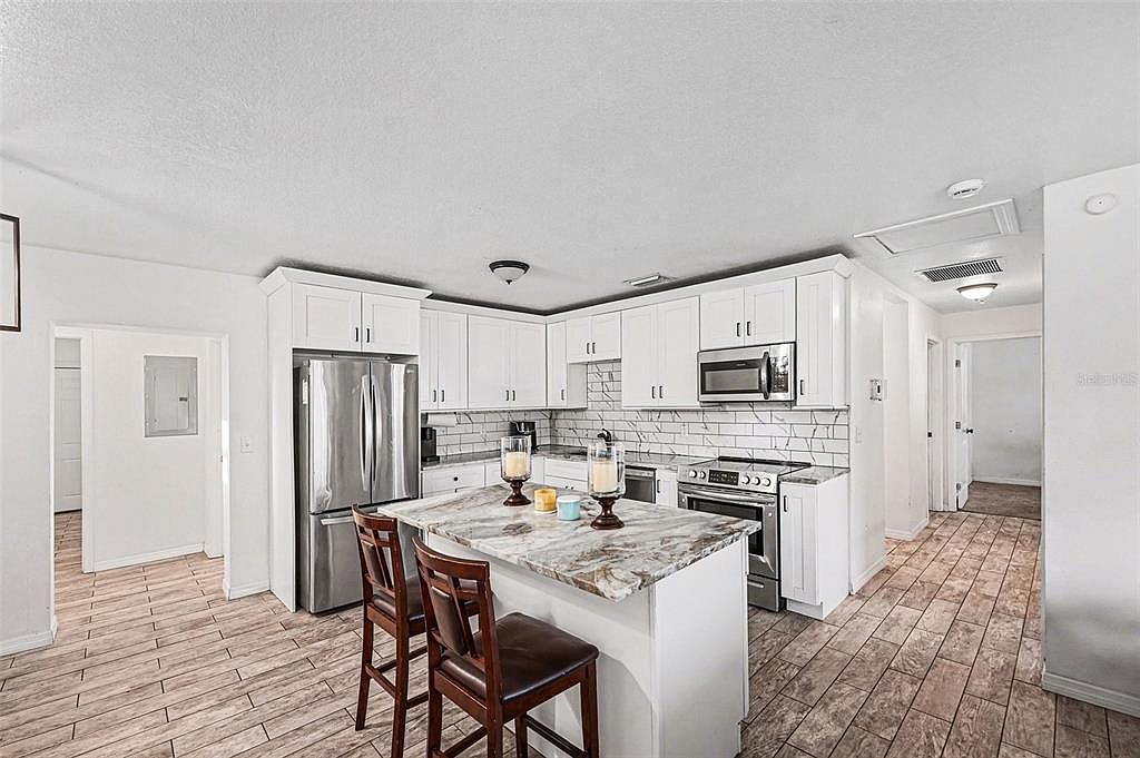4014 Mclane Drive,Tampa,FL,United States preview
