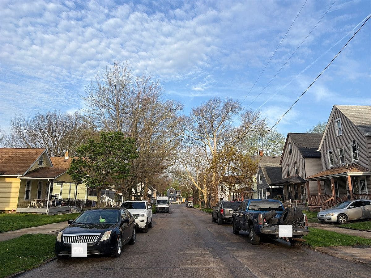 7806 Lawn Avenue,Cleveland,OH,United States preview