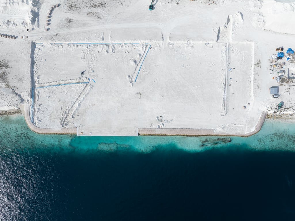 Cover image for Thilafushi Port’s Empty Container Facility to Open by September  