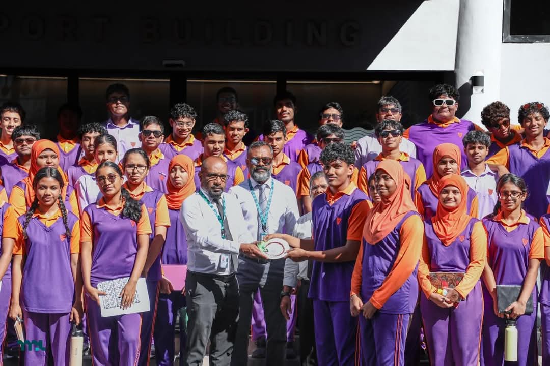 Cover image for Students from Ghiyasuddin School Visit MPL