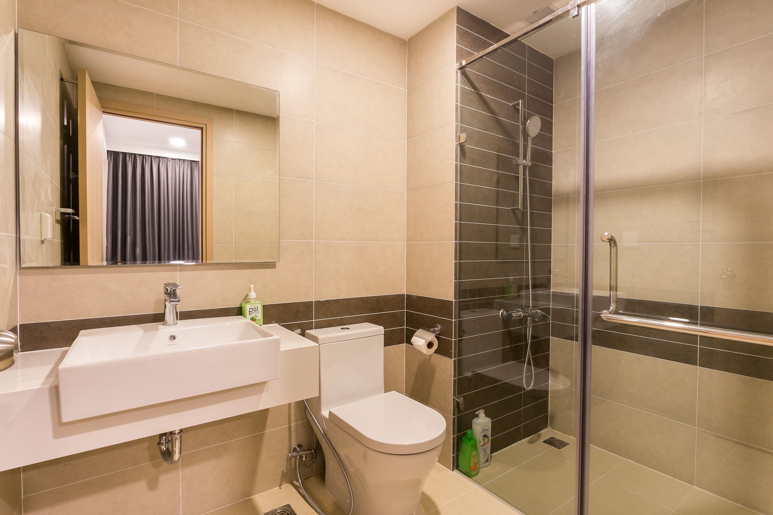 Phòng tắm 2 căn hộ 2 phòng ngủ RiverGate Residence