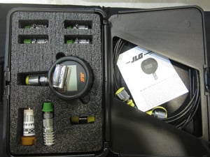 JLG® Hydraulic Pressure Testing Kit (Digital)