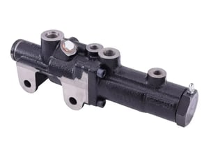 MASTER CYLINDER