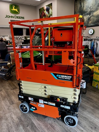 Image of JLG ES1930M