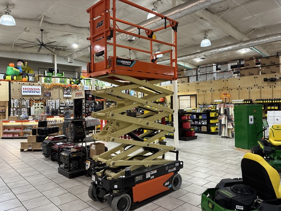Image of JLG ES2632M