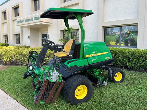 Image of John Deere 7700A