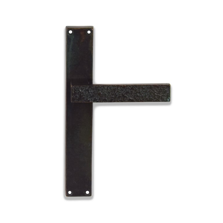 paar-deurklink-m90-p5-groen-brons-vi-op-plaat-axe
