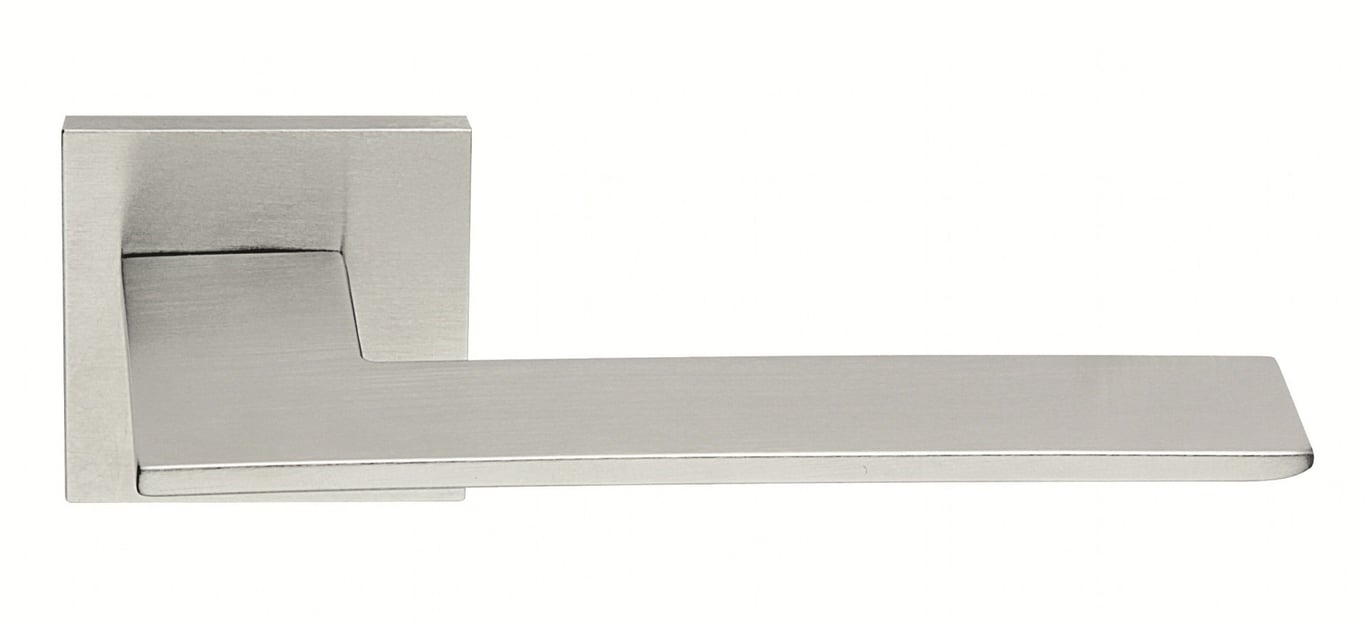 PAIR DOOR LEVER BLADE 1500 50-QT/ CHROME SATIN (CS)