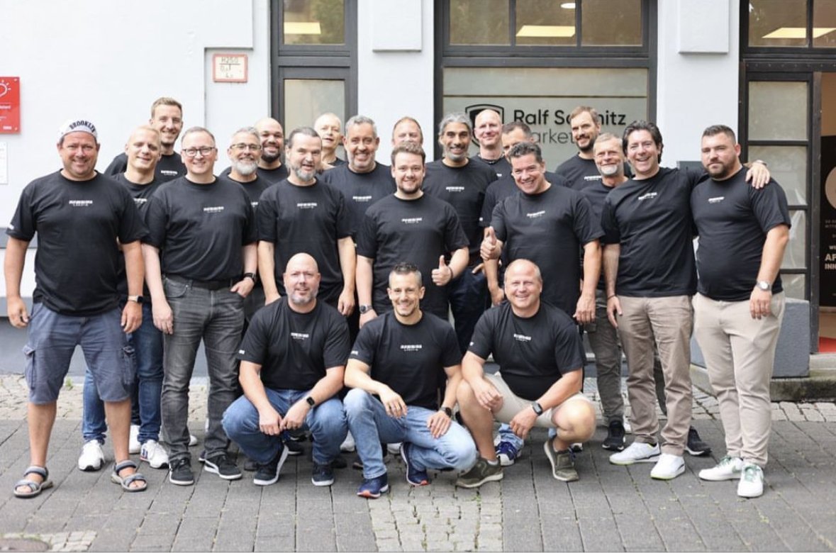 Gruppenfoto im Inner Circle von Ralf Schmitz