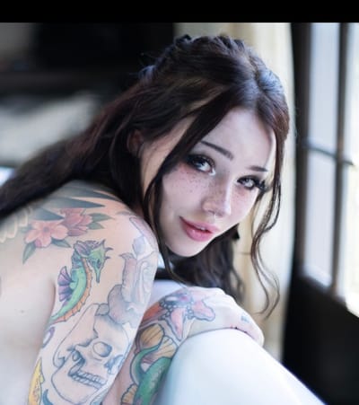 Maggie UNCENSORED - OnlyFans Creator