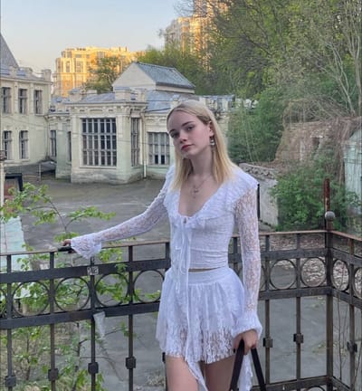 Lily - OnlyFans Creator