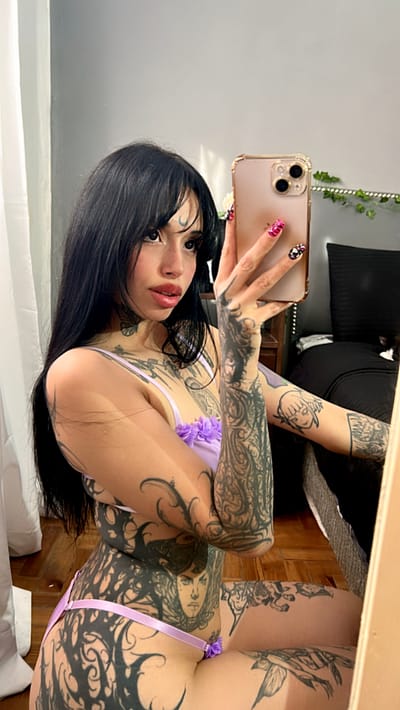 ERY - OnlyFans Creator