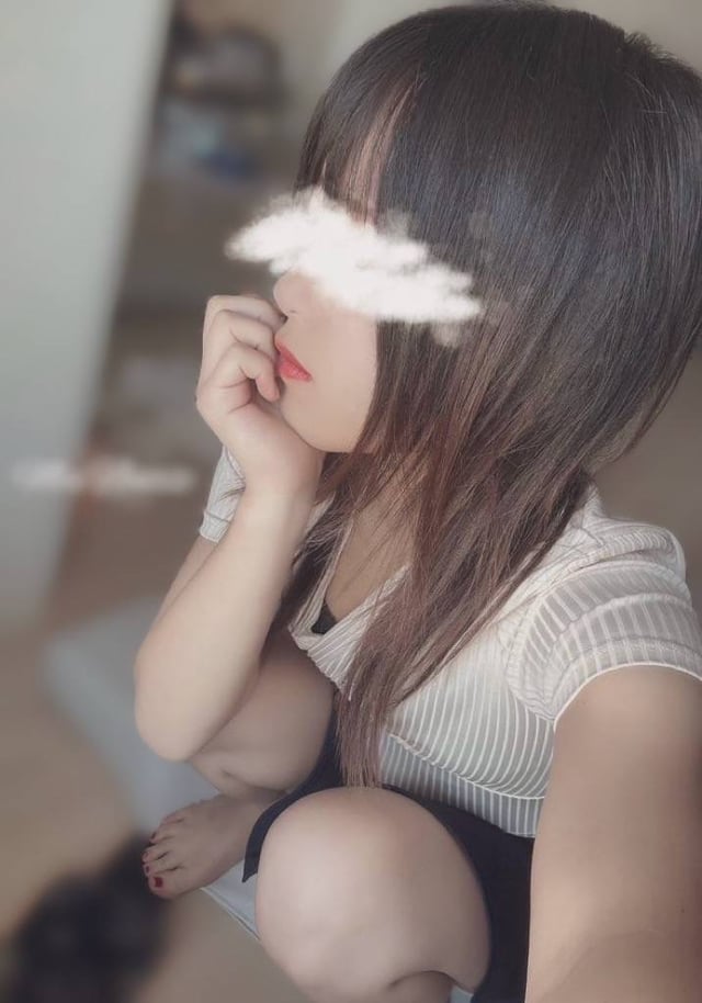  綾瀬ななみ