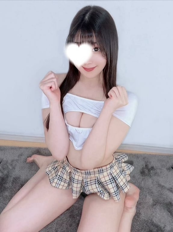 愛原 ゆき