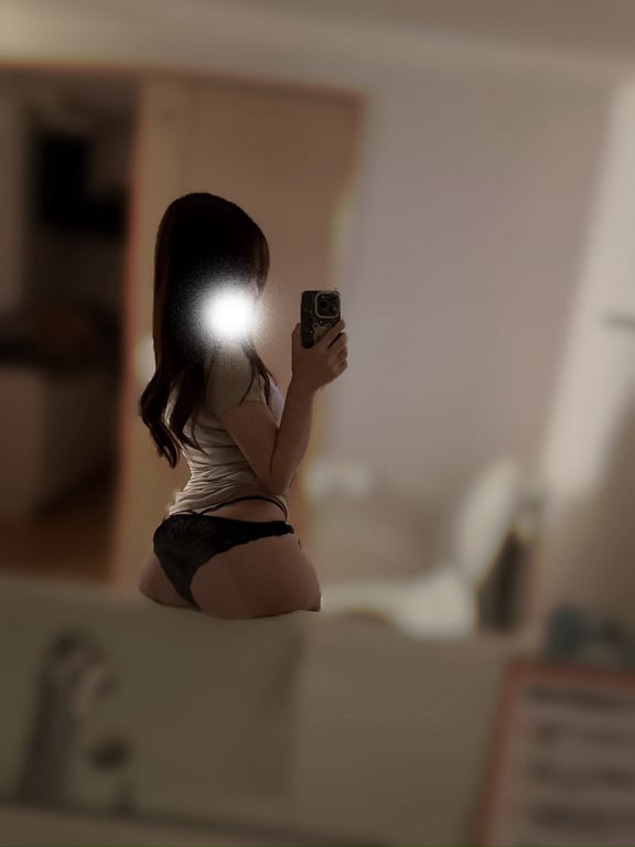 つき
