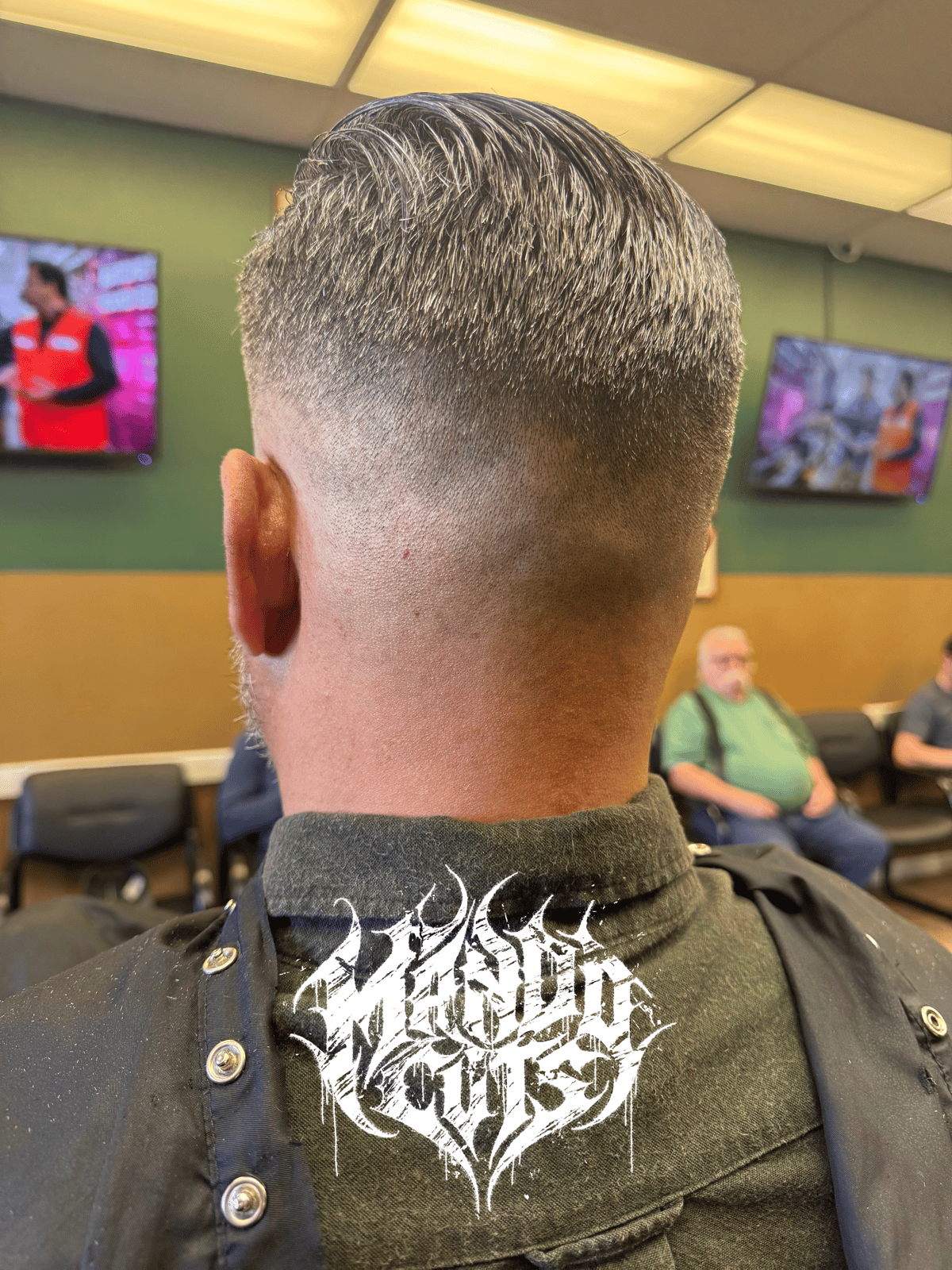 Mid Drop Skin Fade: With Pomp