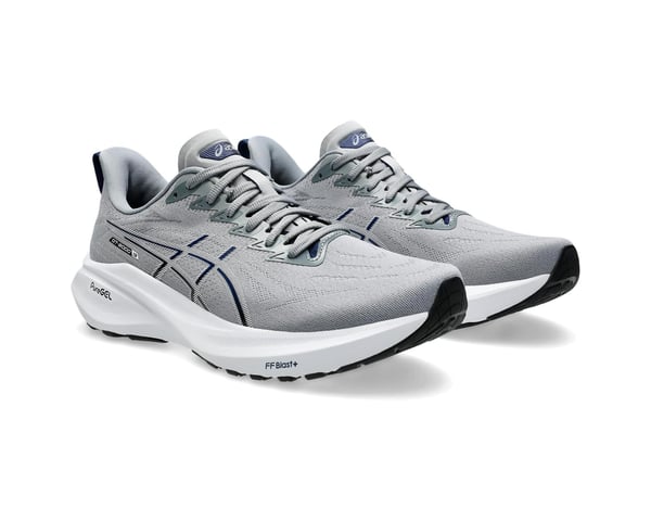 New Balance FuelCell SuperComp Trainer v2