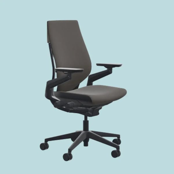 2025 年 Steelcase 辦公椅完整評測，7 大熱門型號優缺點與選購指南 7