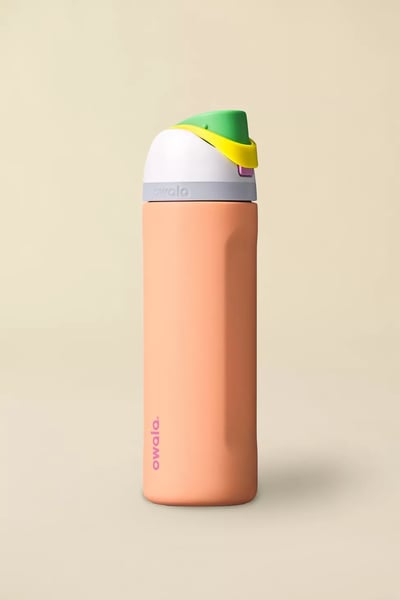Owala FreeSip 水瓶三種容量全新登場，專利 FreeSip 設計更好攜帶 1