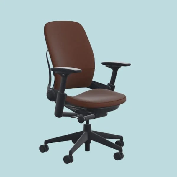 2025 年 Steelcase 辦公椅完整評測，7 大熱門型號優缺點與選購指南 6