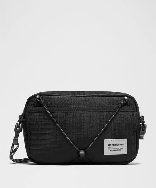 Lululemon 新品登場，迷你腰包、後背包、斜背款亮相，最低 US$38 就可擁有 1