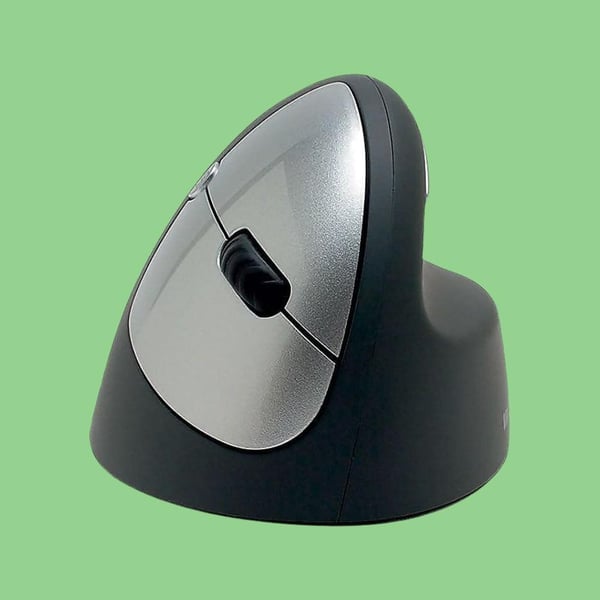 2025 最新版人體工學滑鼠推薦，終結腕隧道症候群 7