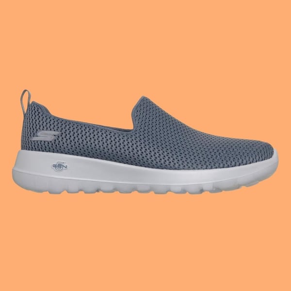 6 雙讓生活更輕鬆的極致舒適懶人鞋｜2025 年最新 5