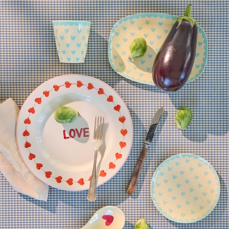 Rice Kleiner rechteckiger Beilagenteller Hearts Print, Dark Mint 1