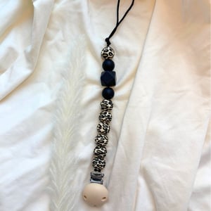 Chewies & more Schnullerkette Leopard Clip