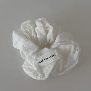 Jona The Label Scrunchie Everyday, ivory bloom