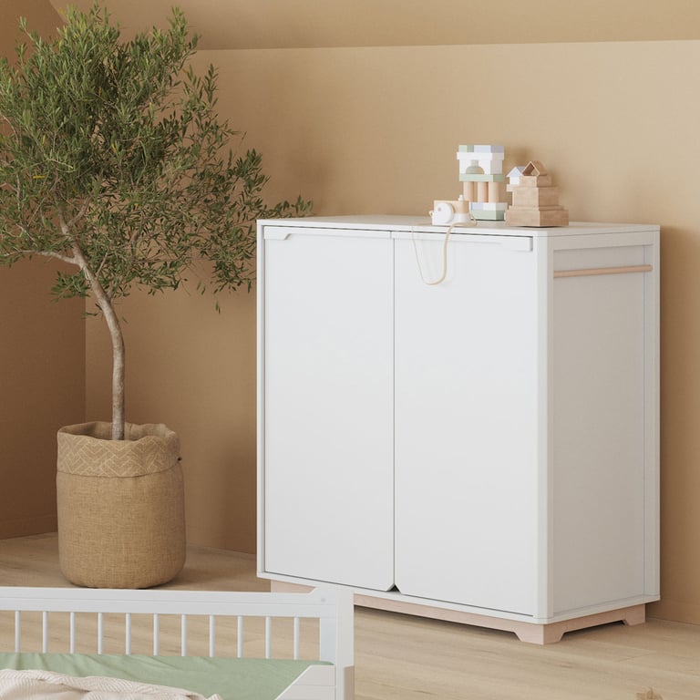 Naolima MoveMi® Kleiderschrank Modul mit Untergestell Lifestylebild