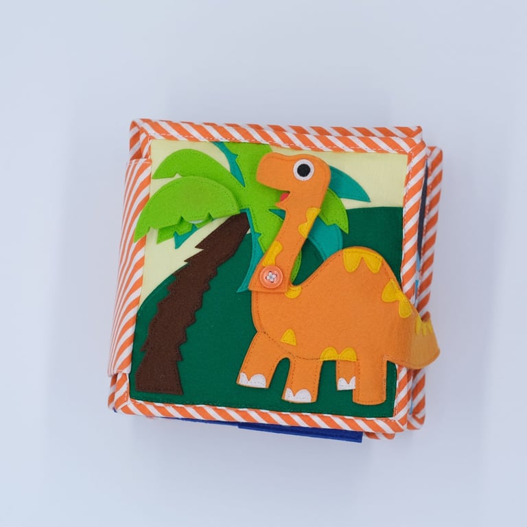 Jolly Designs Dinofreunde – 6 Seiten Mini Quiet Book