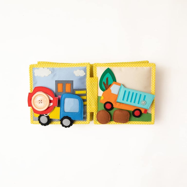 Jolly Designs Mein erster Bagger– 6 Seiten Mini Quiet Book 1