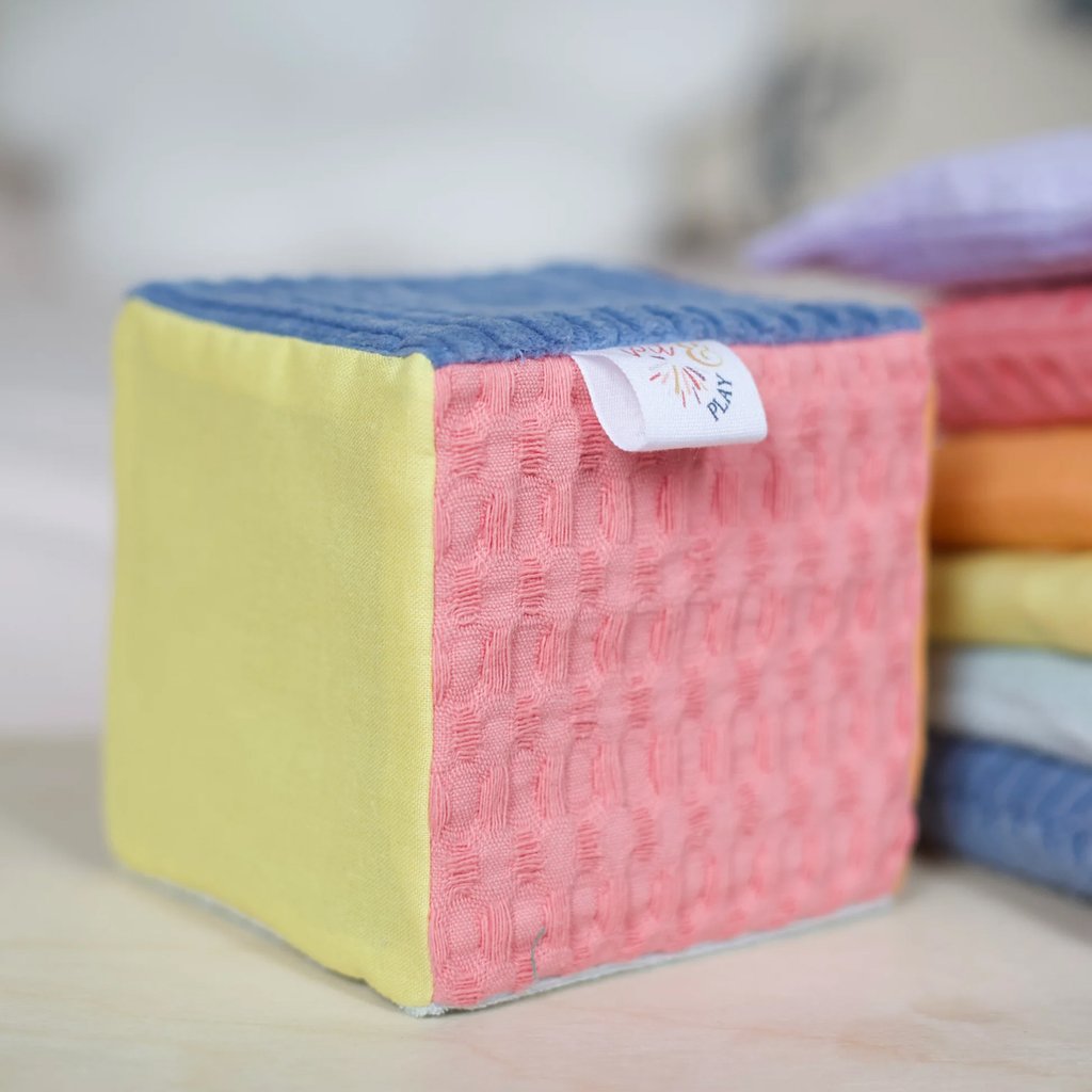 Pit & Play Pastel Dice – Spielwürfel passend zu Stapelstein