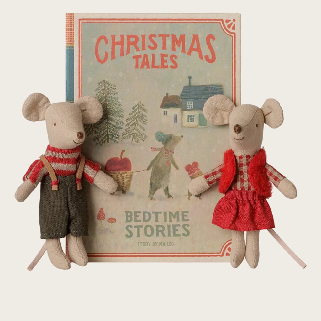 Maileg Weihnachts-Zwillingsmäuse, kleine Schwester und Bruder im Buch