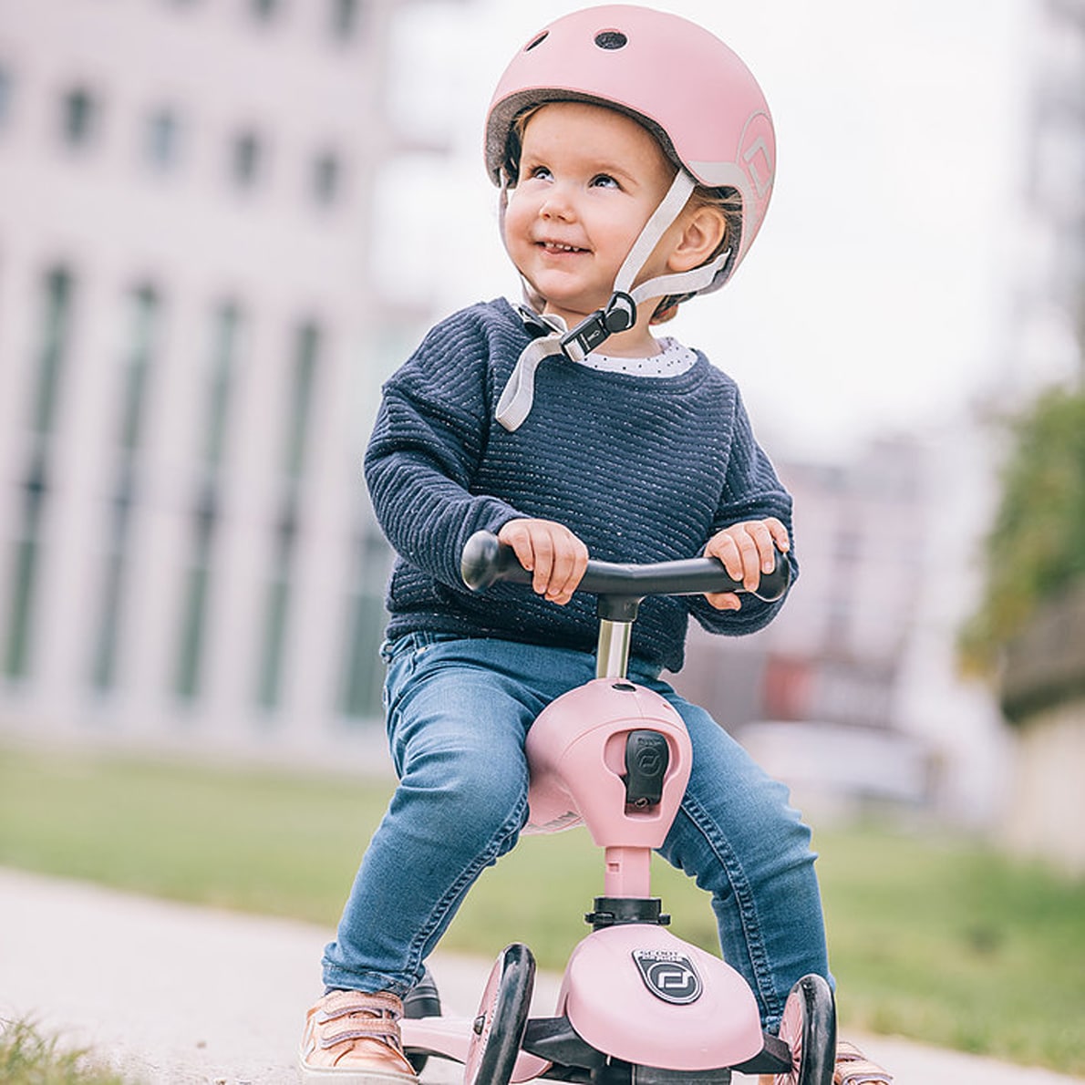 Scoot and Ride Babyhelm rosé 1