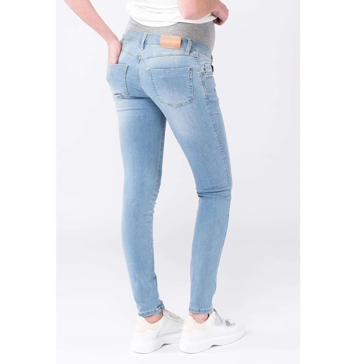 Love2wait Jeans Sophia Light Wash 1