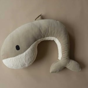 Nanami Stillkissen Wal Momo, sand