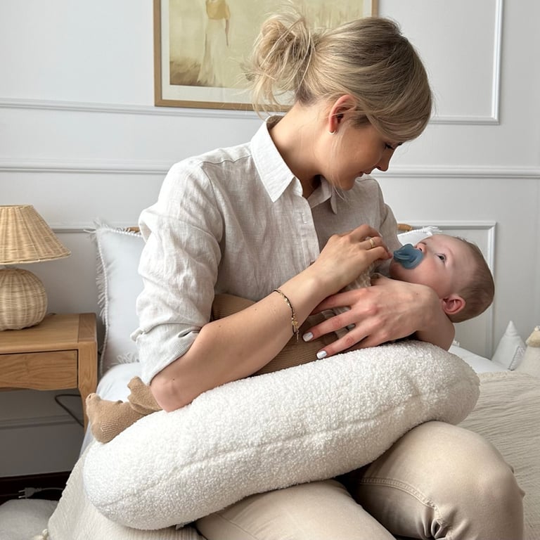 Cotton & Sweets Stillkissen Croissant Boho Bouclé Vanilla 1