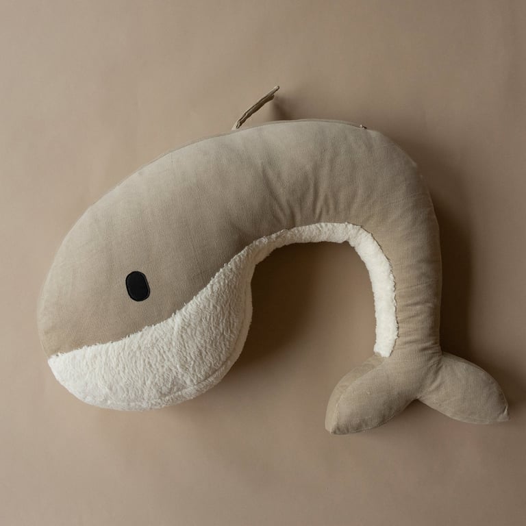 Nanami Reisekissen Wal Momo, sand