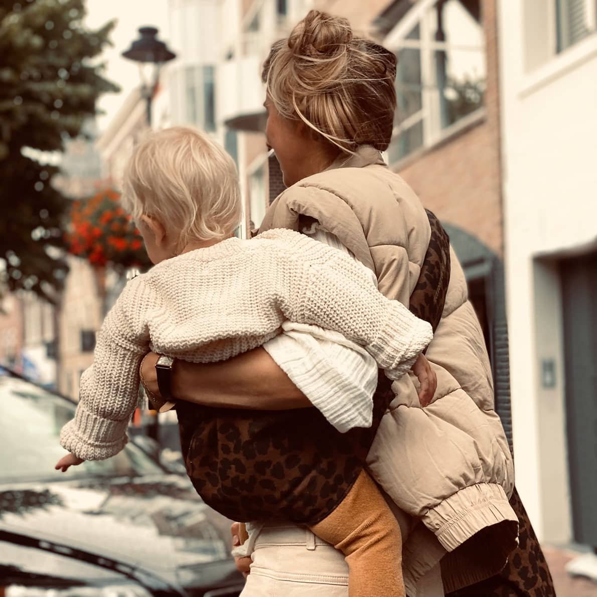 Widride Kindertrage Lifestyle Bild