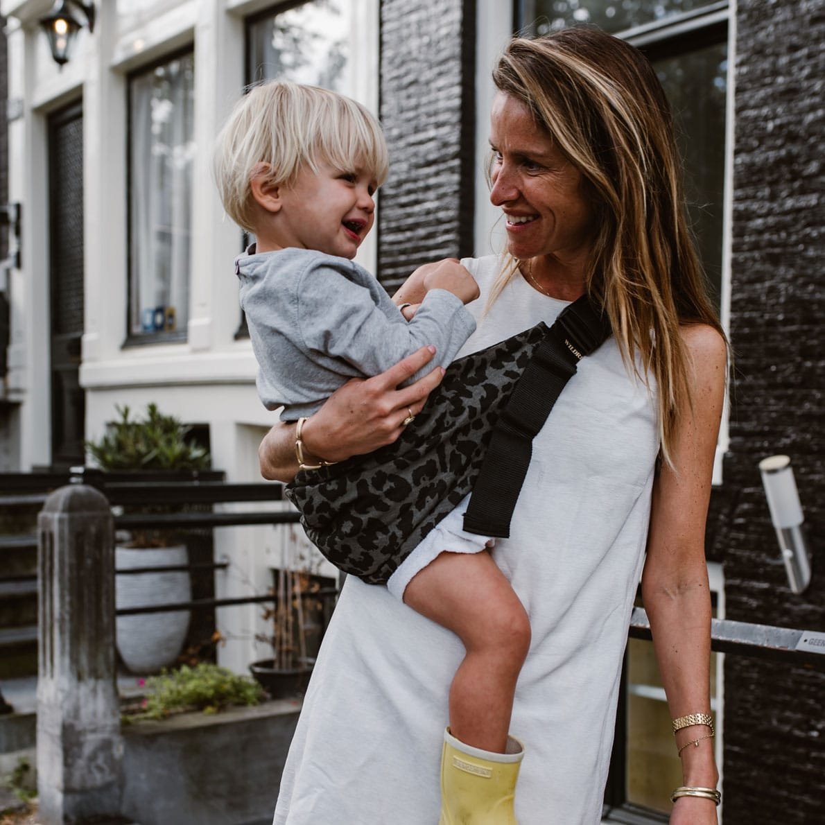 Widride Kindertrage Lifestyle Bild