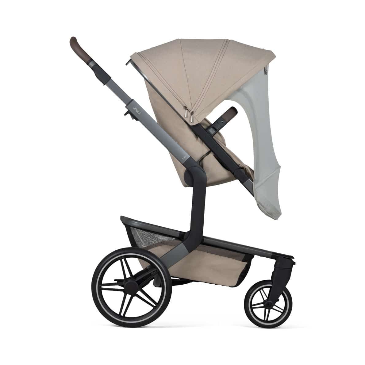 Joolz Day5 Comfort Cover 1 auf Sportwagen aufgezogen