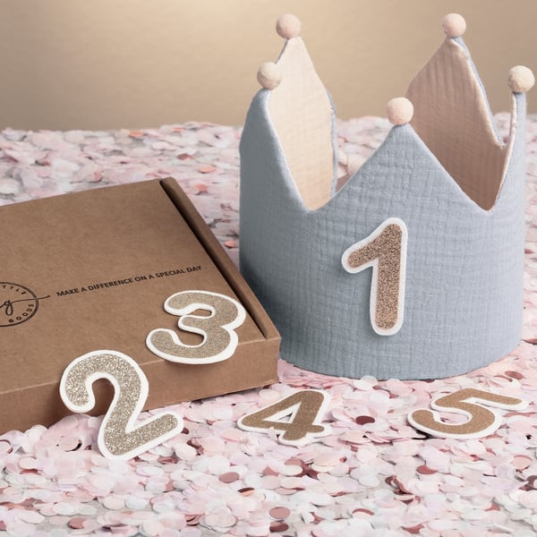 MAXQUU Couronne Anniversaire En Mousseline Avec Numéros - Chapeau Fête Enfant, Garçon Fille, Décoration Party