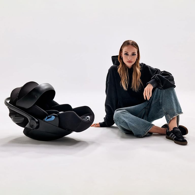 CYBEX CLOUD T i-Size Urban Mobility SCHWARZ 1