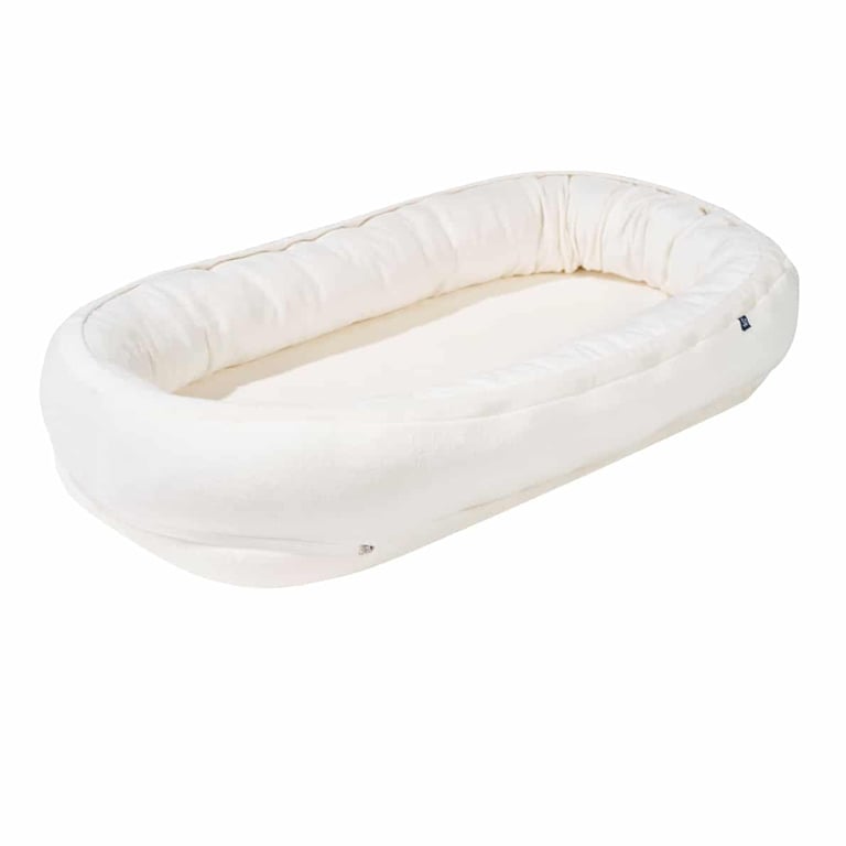 Heike vom Heede x Alvi Schlummernestchen aus Frottier, weiß