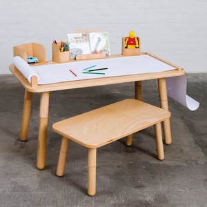 Pure Position Abreißschiene für Zeichenrolle, mitwachsender Tisch, Ansicht als Lifestyle Bild